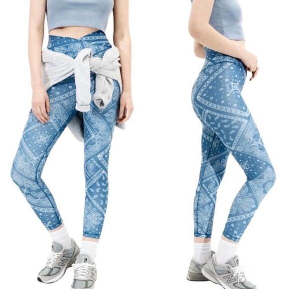 American Eagle Lightweight Everything Crossover 7/8 Legging Small - Picture 1 of 8